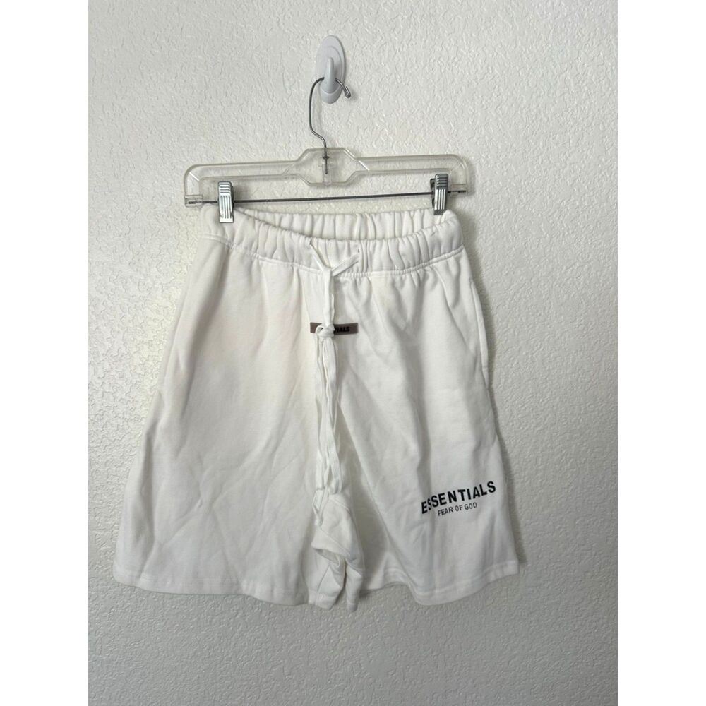 Essentials Fear of God Men's White Athletic Shorts M Cotton Drawstring Pockets